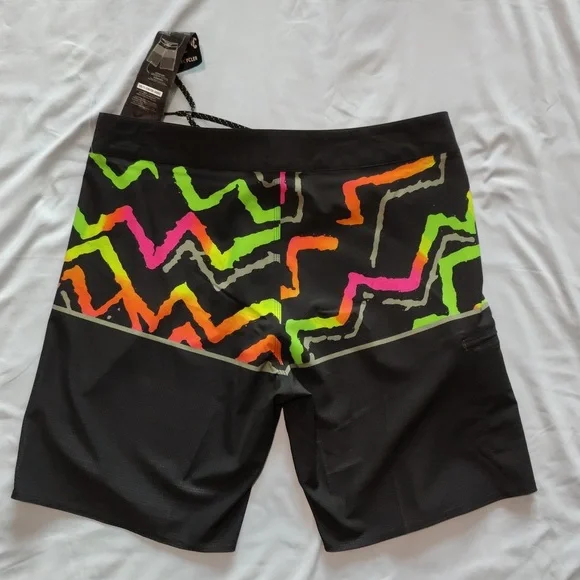 169. Billabong Fifty50 Airlite Boardshorts | Color : Black, Multicolor - Picture 4 of 9